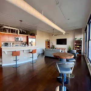 upscale-industrial-loft-on-mill.scottsdalehotels.org/